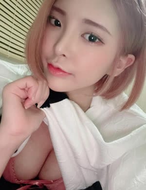 바디갑질녀 모델 김효연 티셔츠 걷어서 보여주는 귀여운 브라 가슴골 바디갑질녀 모델 김효연 티셔츠 걷어서 보여주는 귀여운 브라 가슴골