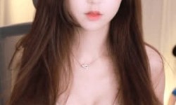 야한생각 유부녀 화정 민소매 가슴골 블랙 브라끈