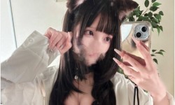 파칭코 업소에서 일한다는 코스프레녀